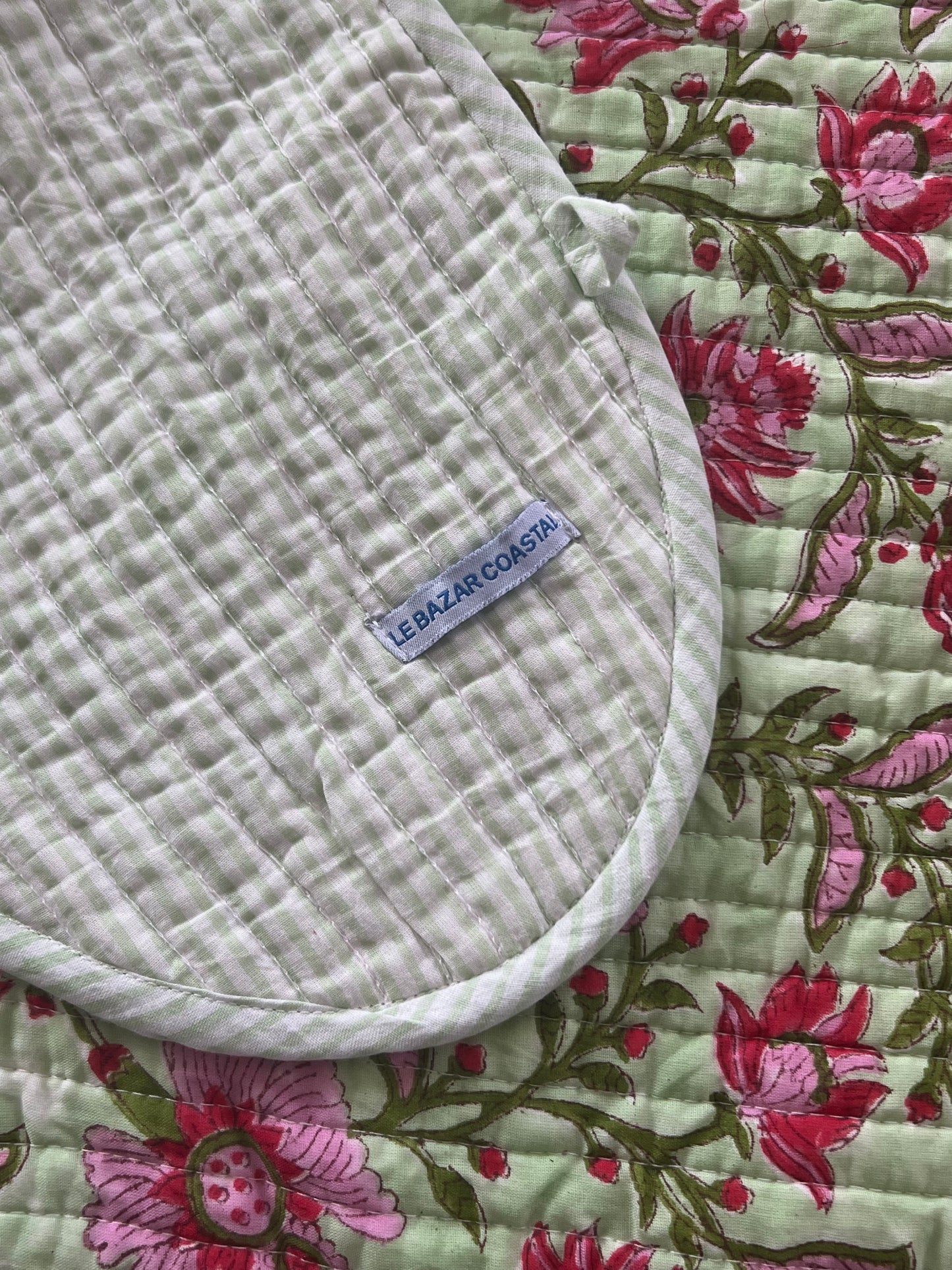 Christmas Tree Skirt - Mint Tea & Strawberry Scones