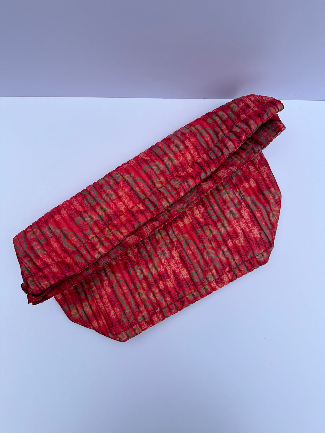 Luxury Slouch Bag - Crisp Apple Red Paisley